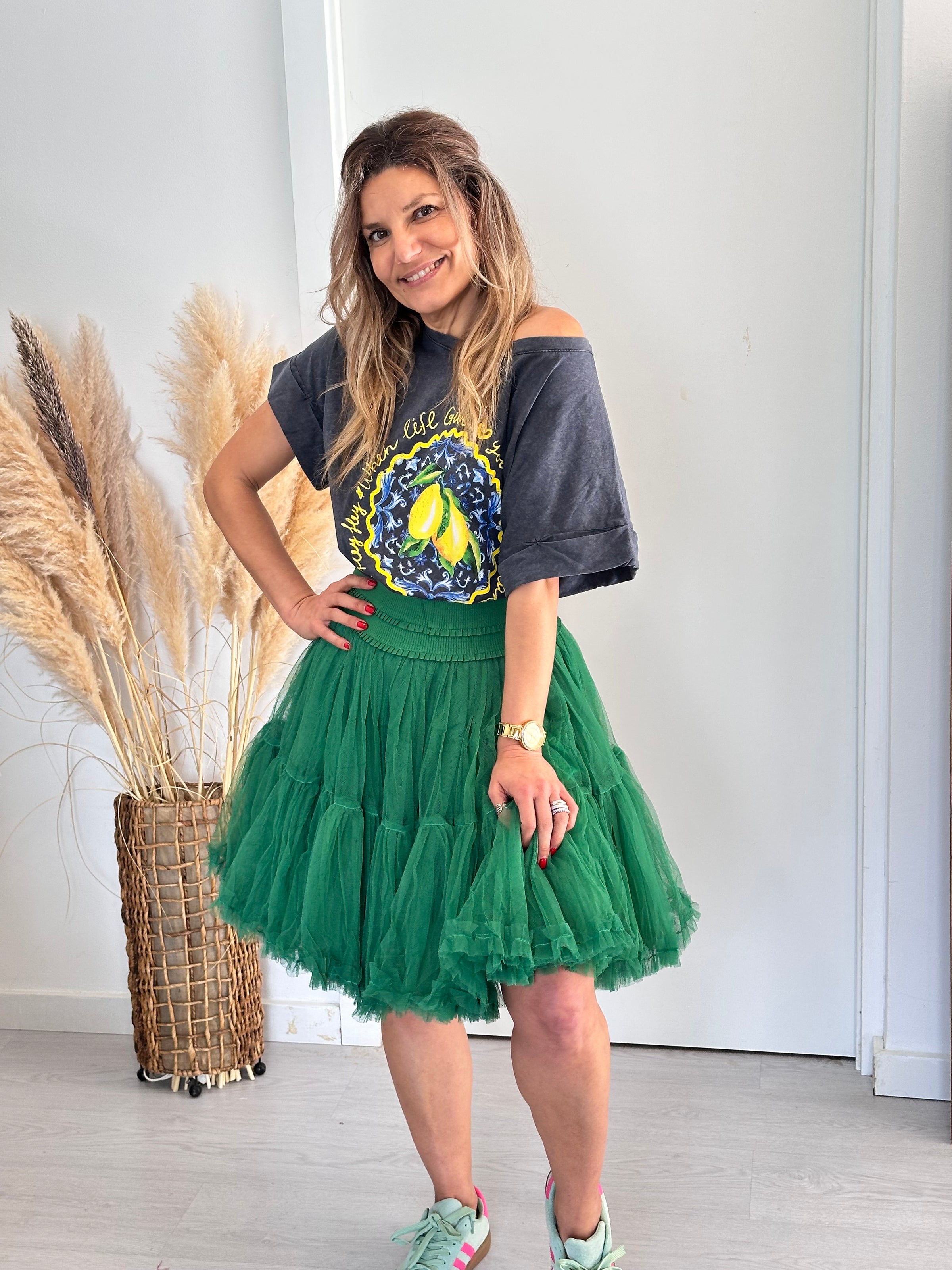 Saia Curta Tule | Flora