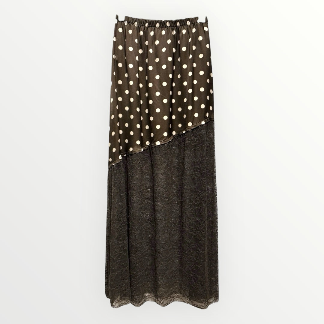Saia Comprida Bolas e Renda