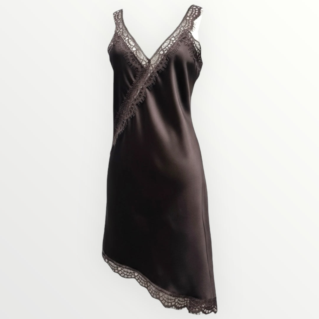 Vestido Curto Assimétrico | Eliza