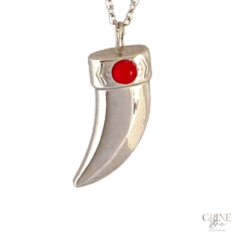 Colar de aço inoxidável e com medalha “Chifre” - Grine Store | Bijuterias