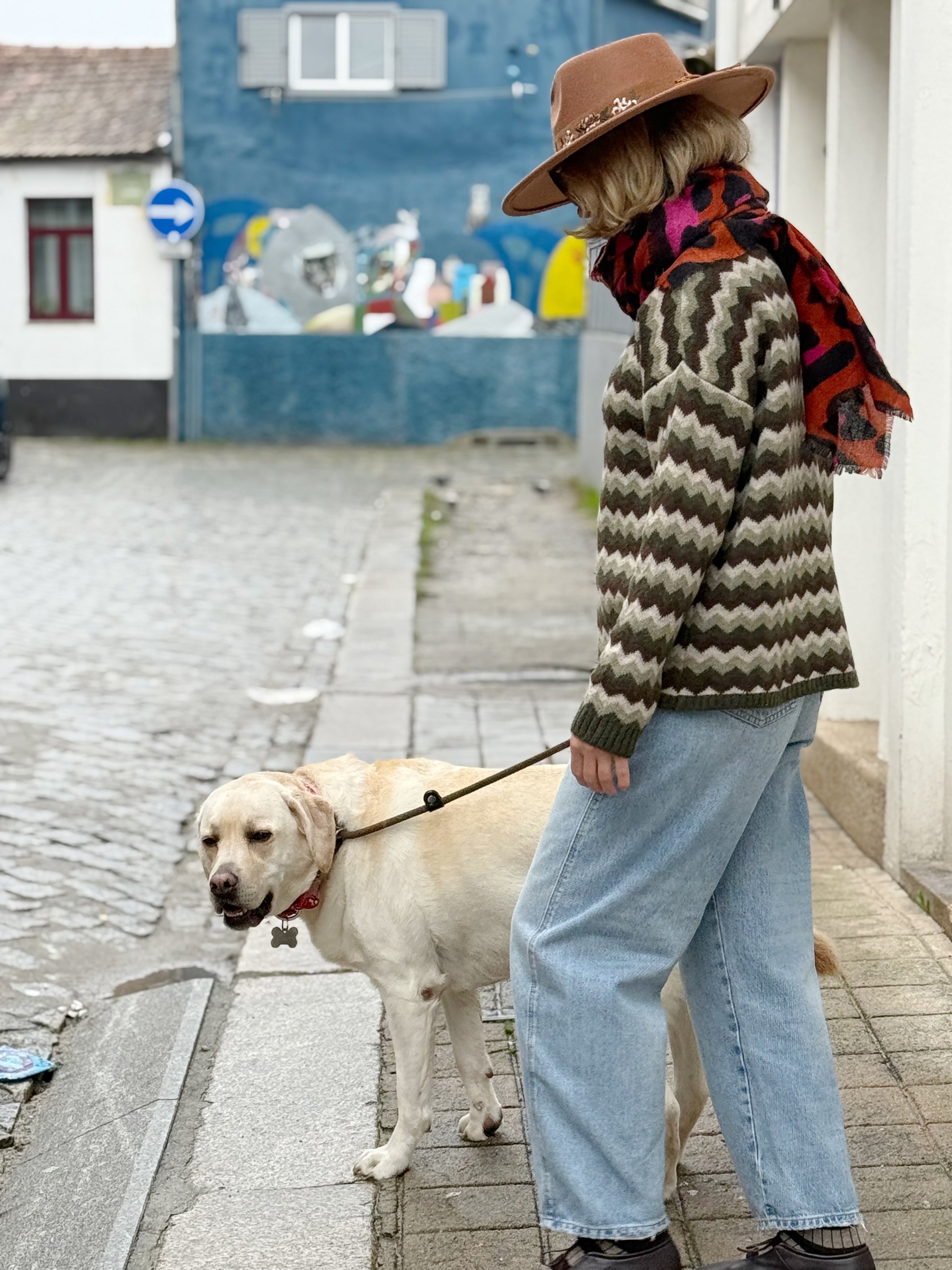 STARS CAMEL KNITTED SWEATSHIRT | NALA