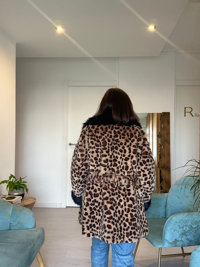 Casaco Leopard Luxe com Pêlo Preto