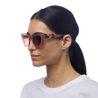 Óculos de Sol CLAUDIA Big Cat Eye Pink Havana - OKKIA