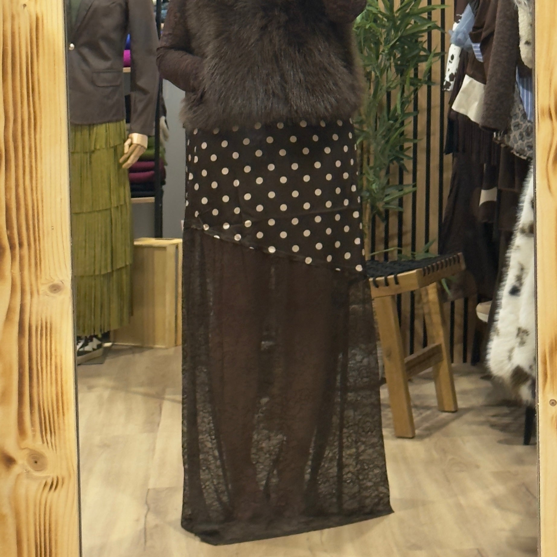 Saia Comprida Bolas e Renda