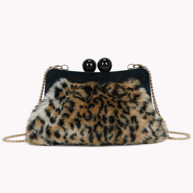 Bolsa em pêlo animal print