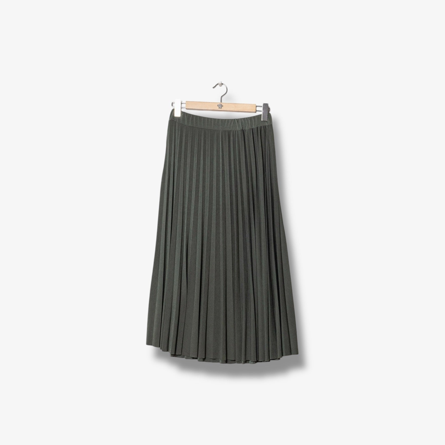 FALDA CORTA ROLLOS (NEGRO) | SORA
