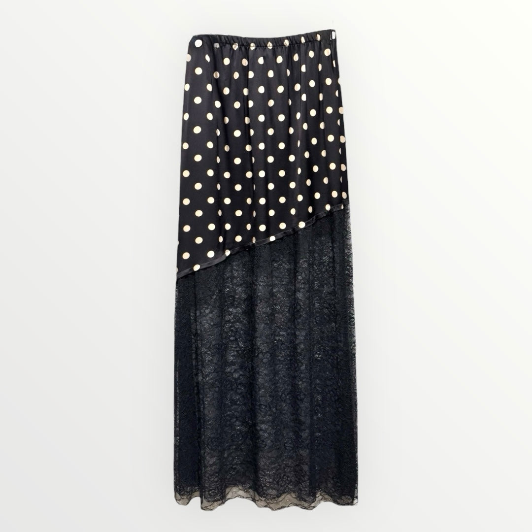 Saia Comprida Bolas e Renda