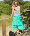Falda midi verde con apliques florales