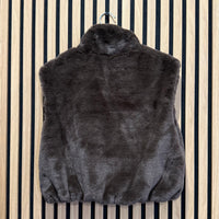 Colete Curto Pêlo Macio