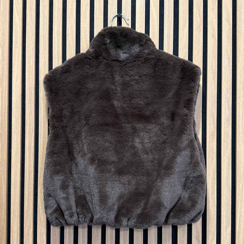 Colete Curto Pêlo Macio