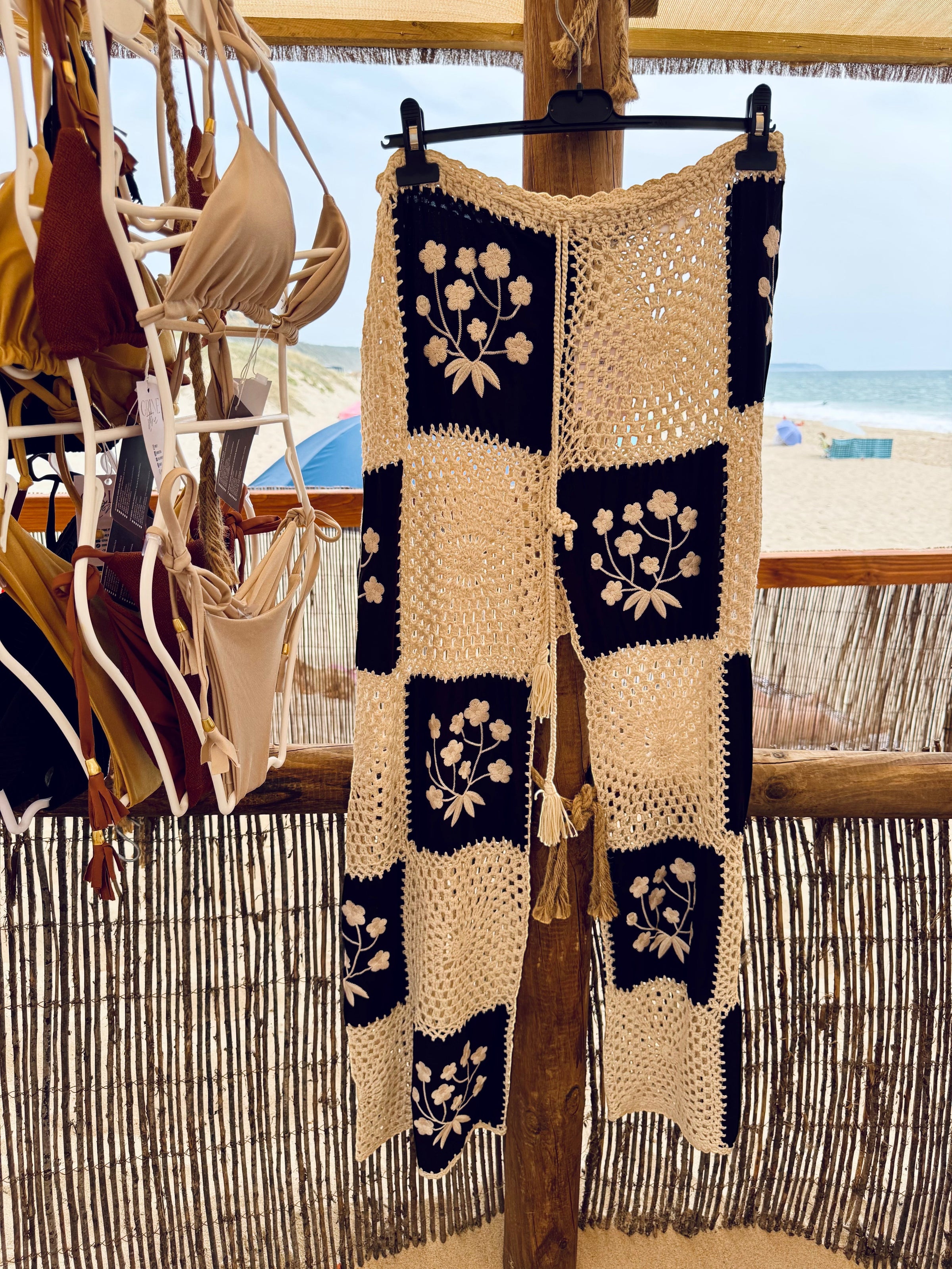 Calças Croche Mia | Pretas