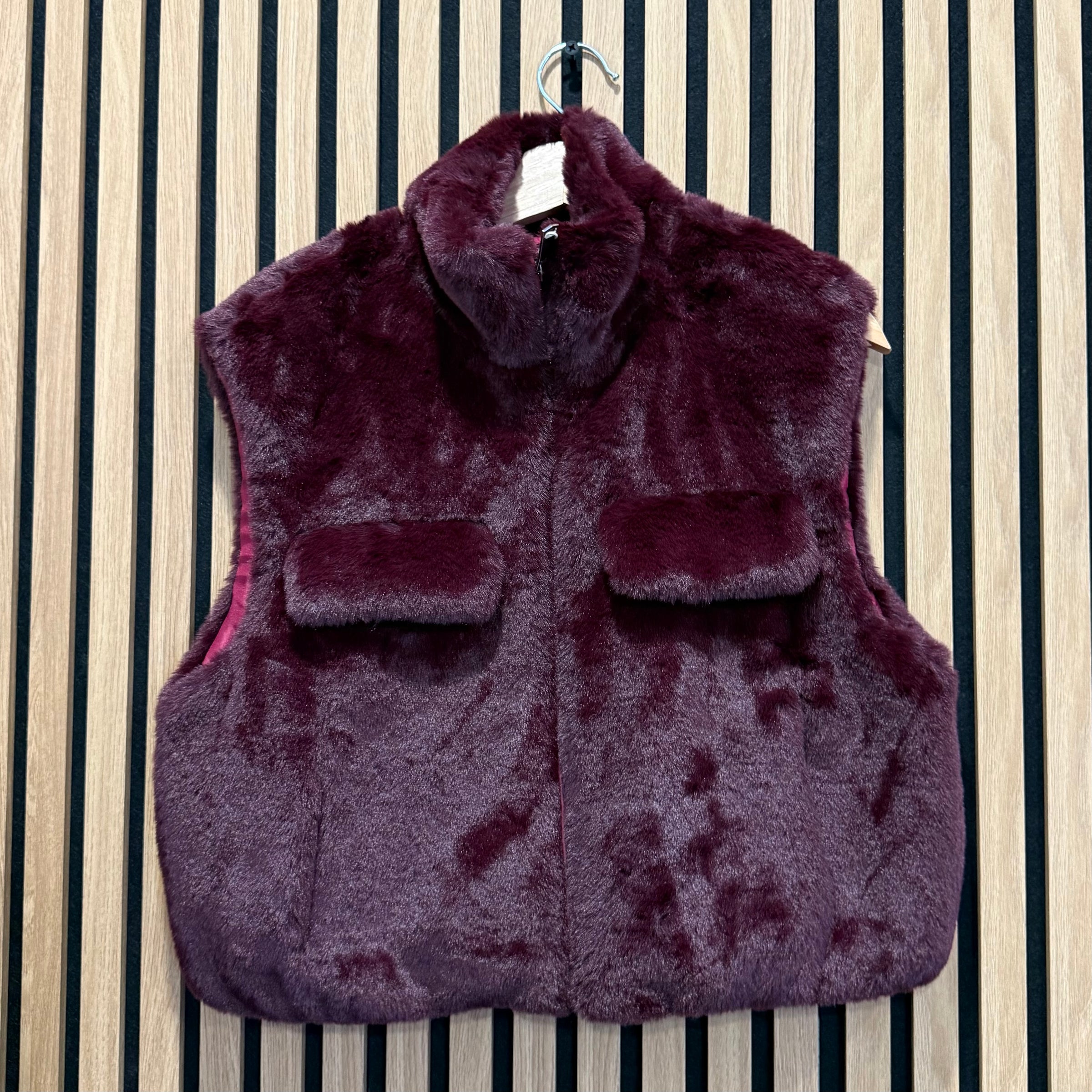 Colete Curto Pêlo Macio