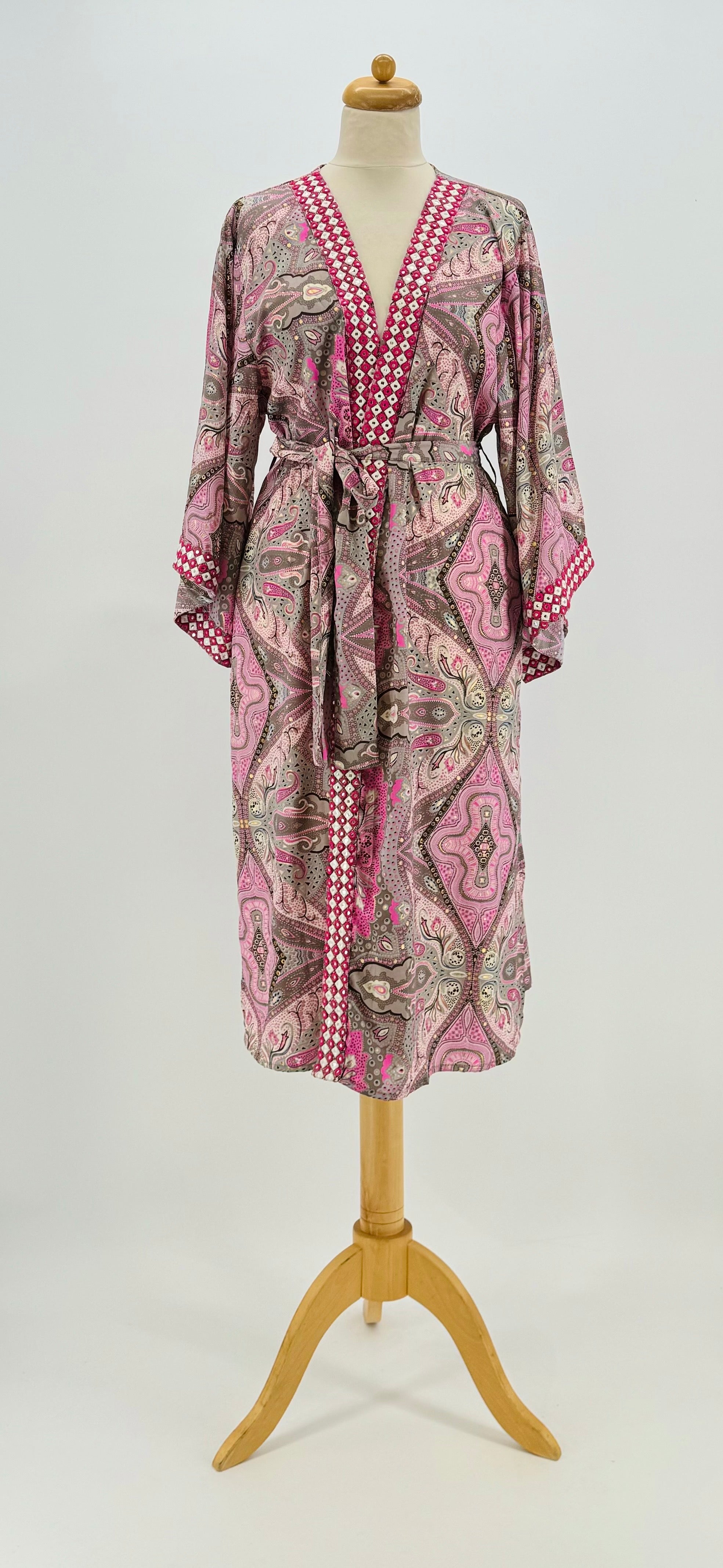 Kimono Seda Bordado | Laranja