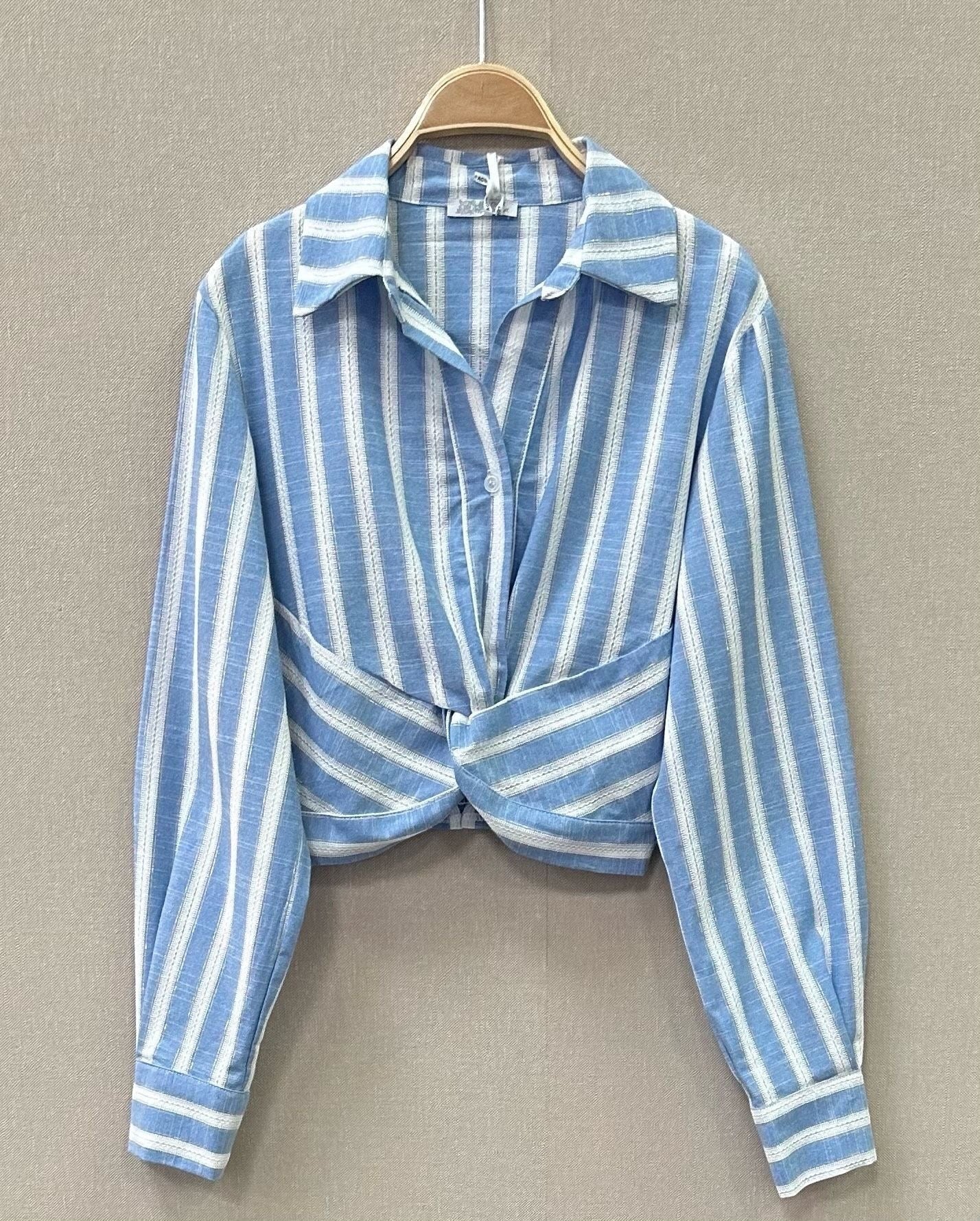Camisa Riscas Assimétricas