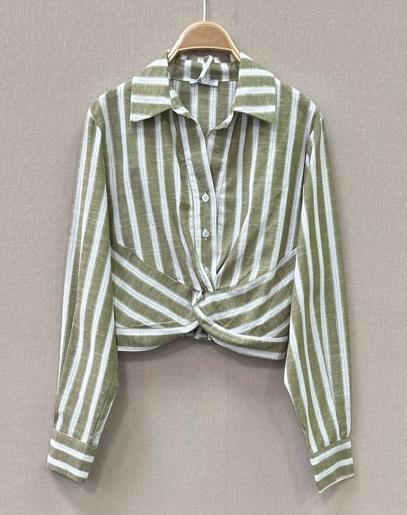Camisa Riscas Assimétricas
