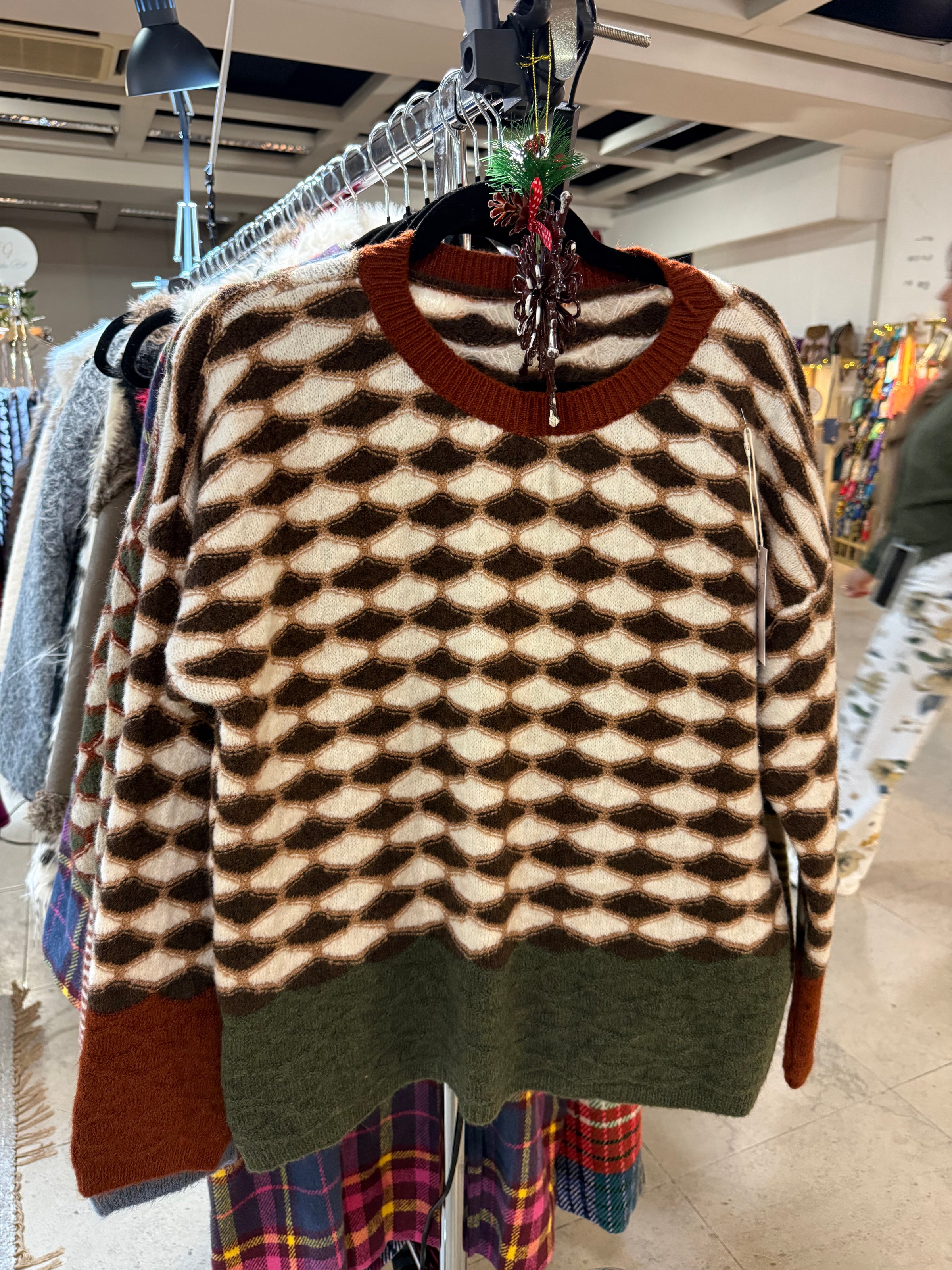 STARS CAMEL KNITTED SWEATSHIRT | NALA