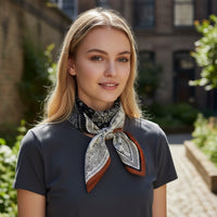 Lenço Quadrado Acetinado | Black