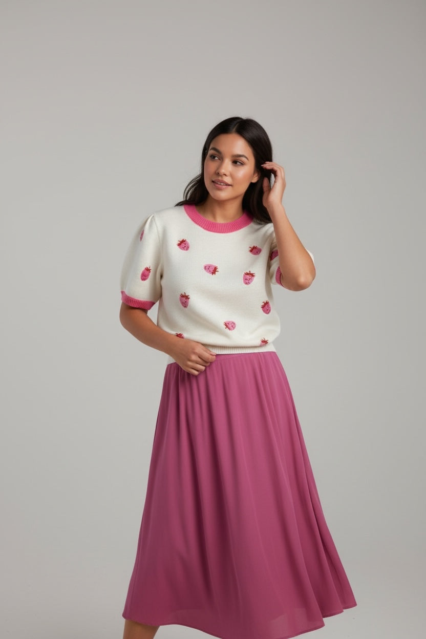 Blusa Malha Manga Curta Morangos | Bordado