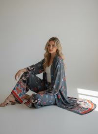 Calças Cinzentas Florais com Bolsos