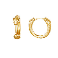 Brincos GRINE Panther em aço inoxidável dourado, argolas pequenas com detalhe de cabeça de pantera.