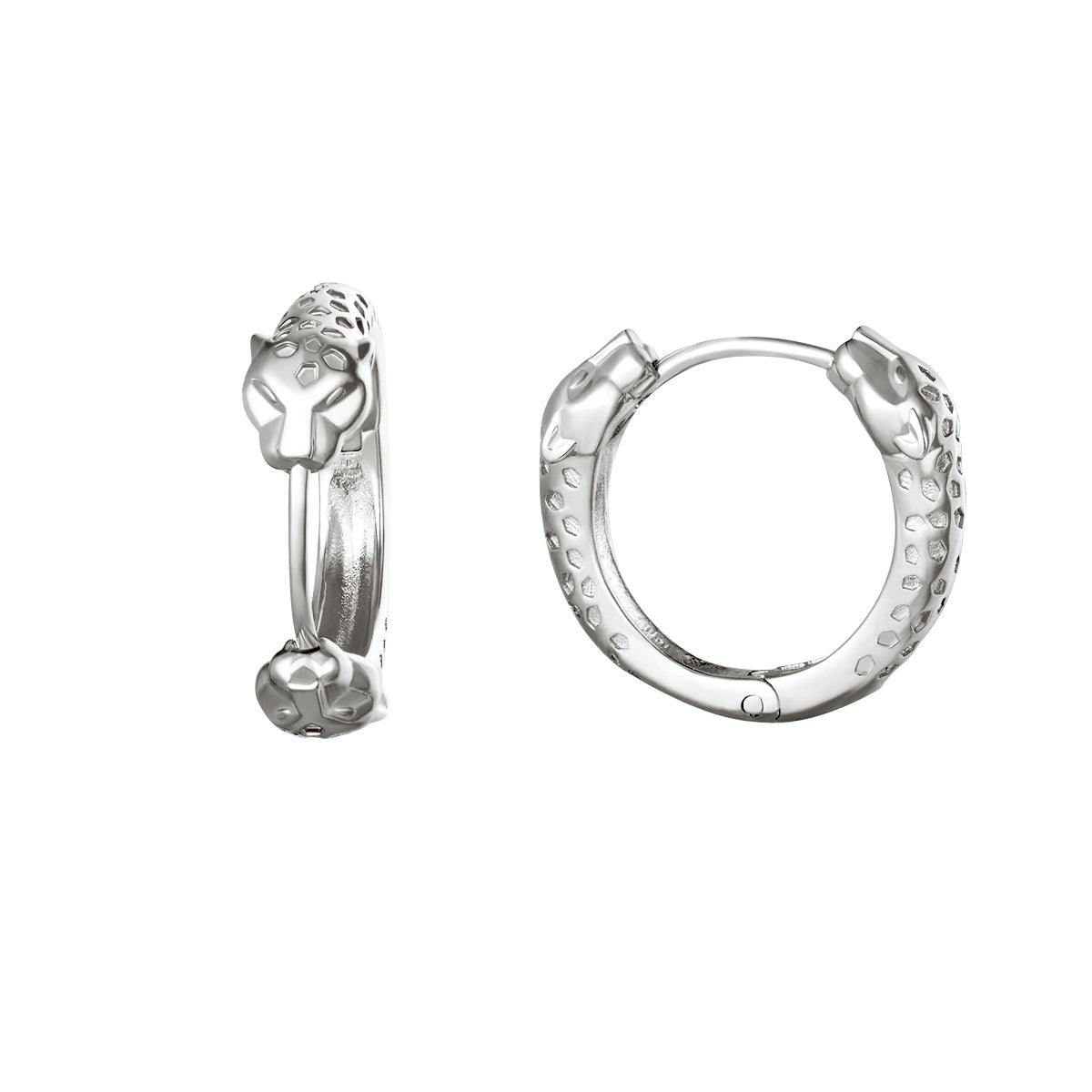 Brincos GRINE Panther em aço inoxidável prateado com design de argola pequena e detalhe de cabeça de pantera.