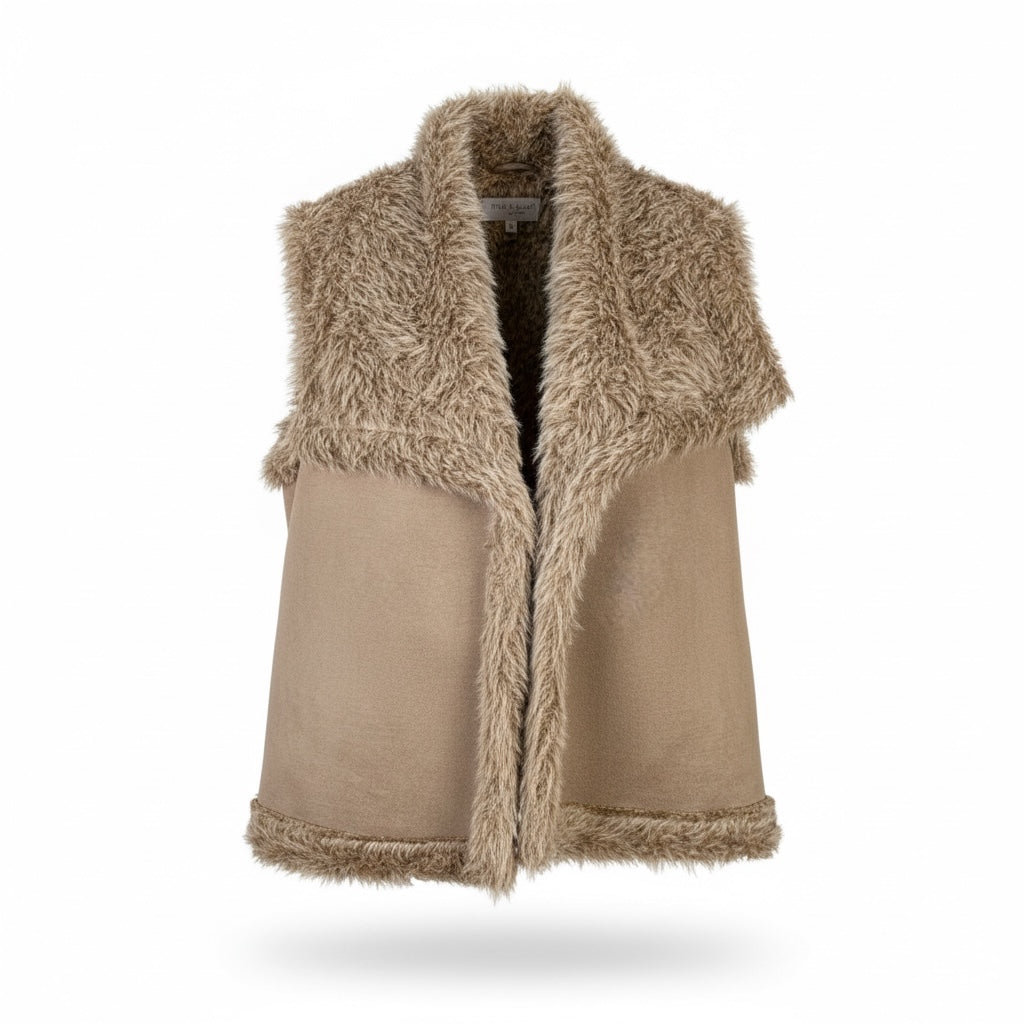 Colete GRINE Rafa em pêlo sintético bege com gola ampla e corte aberto, elegante e quente para o inverno.