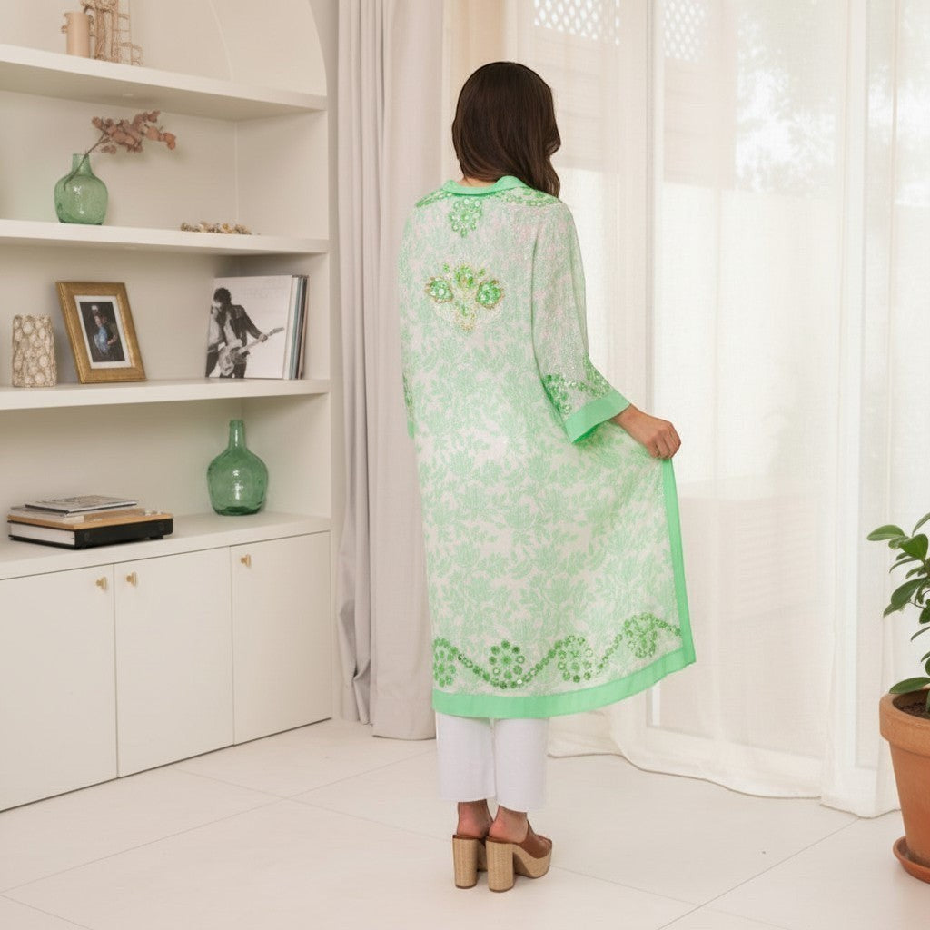 GRINE Kimono Espelhos verde fluorescente com bordados de espelhos e padrão floral. Peça versátil para praia ou festival.