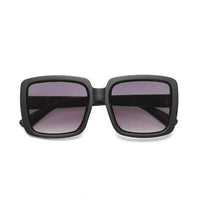 Óculos de sol GRINE OKKIA ALESSIA pretos com armação em acetato e lentes degradé polarizadas com proteção UV400