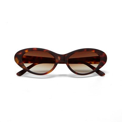 Óculos de sol GRINE OKKIA LINA cat eye em acetato tartaruga com lentes castanhas degradé e proteção UV400