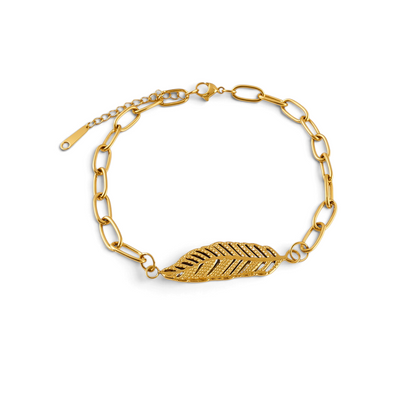 Pulseira GRINE com pingente de folha em aço inoxidável dourado e corrente de elos ajustável