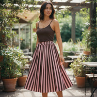 GRINE Saia midi de algodão às riscas rosa e castanho com elástico na cintura e dois bolsos.