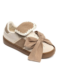 Sapatilhas GRINE Laces em tons bege com detalhe de laço grande em tecido canelado e sola antiderrapante