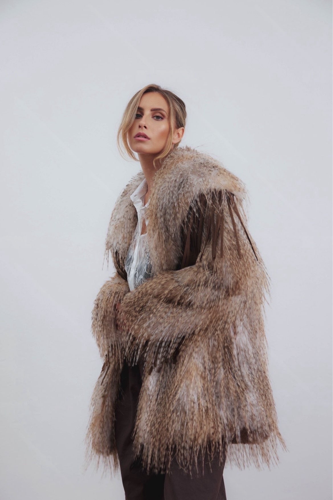 Casaco de Pêlo Franjas | Dayse