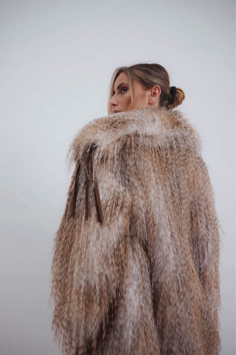 Casaco de Pêlo Franjas | Dayse