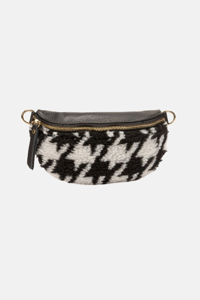 Bolsa de Couro Tiracolo (Preto) | Marlowe