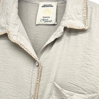 Camisa com detalhes dourados (Beige) | Eno